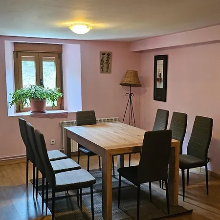 El Txoko De Onso Apartman *